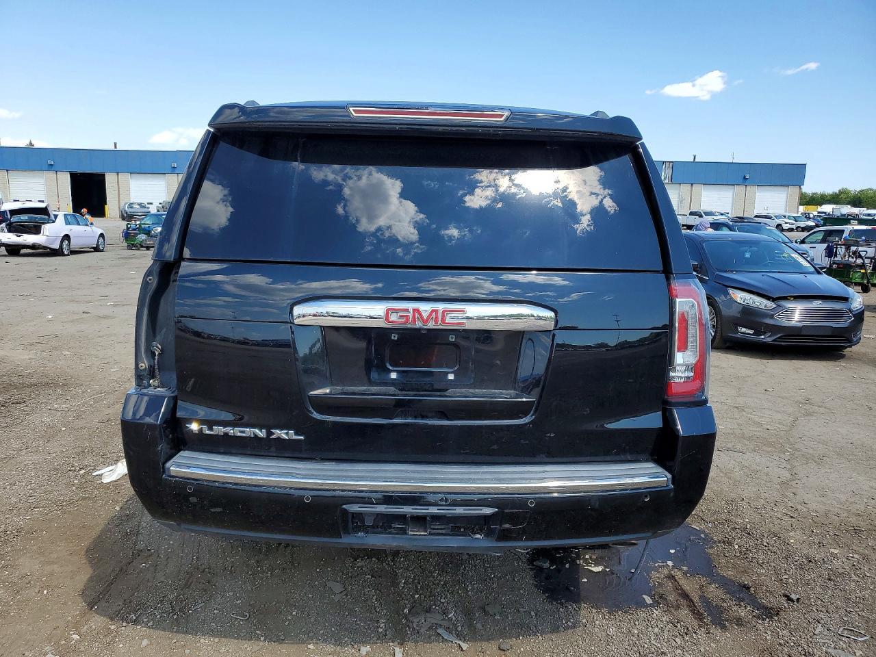 2017 GMC Yukon Xl Denali - Фото 6