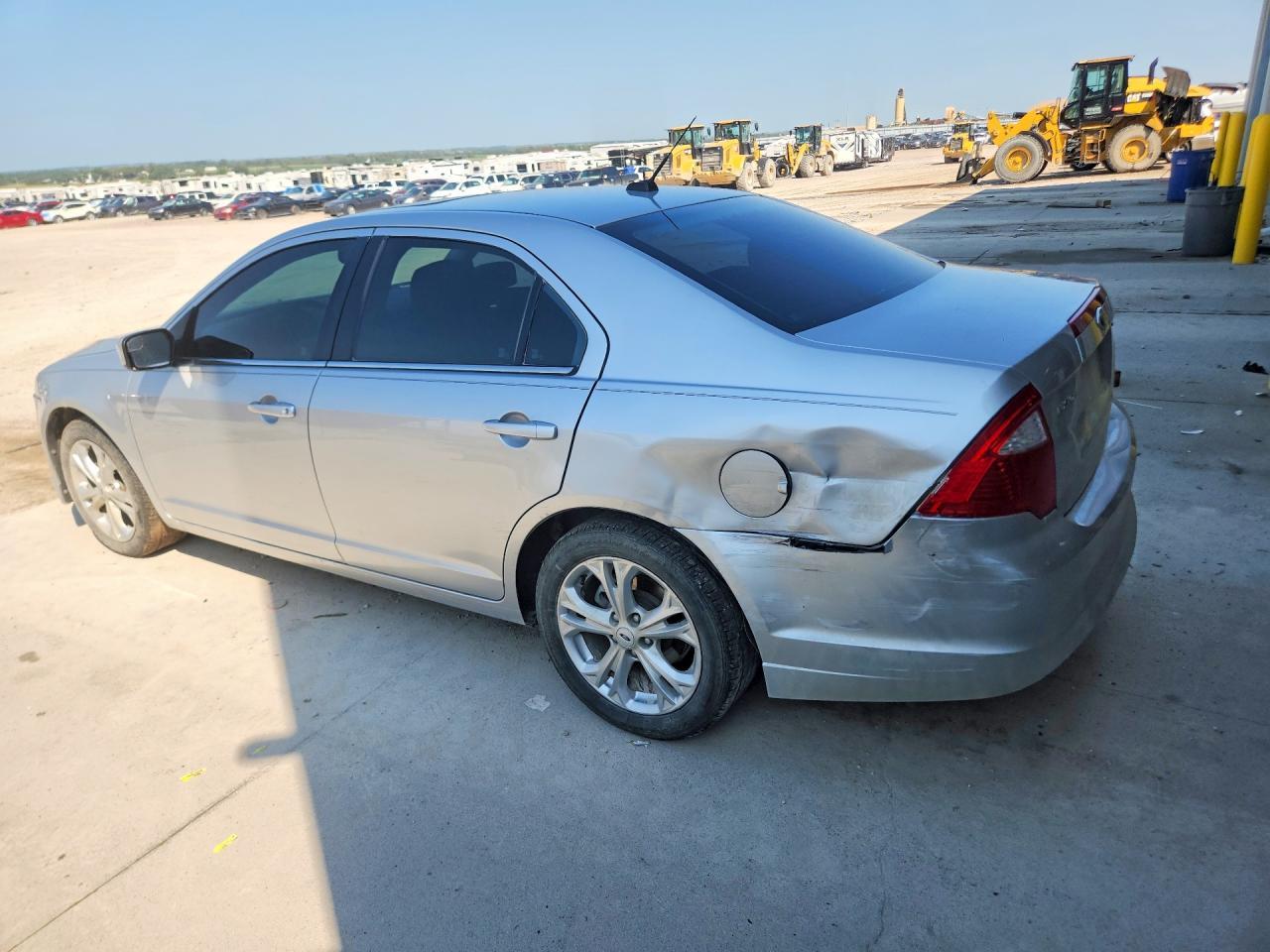 2012 Ford Fusion Se - Фото 2