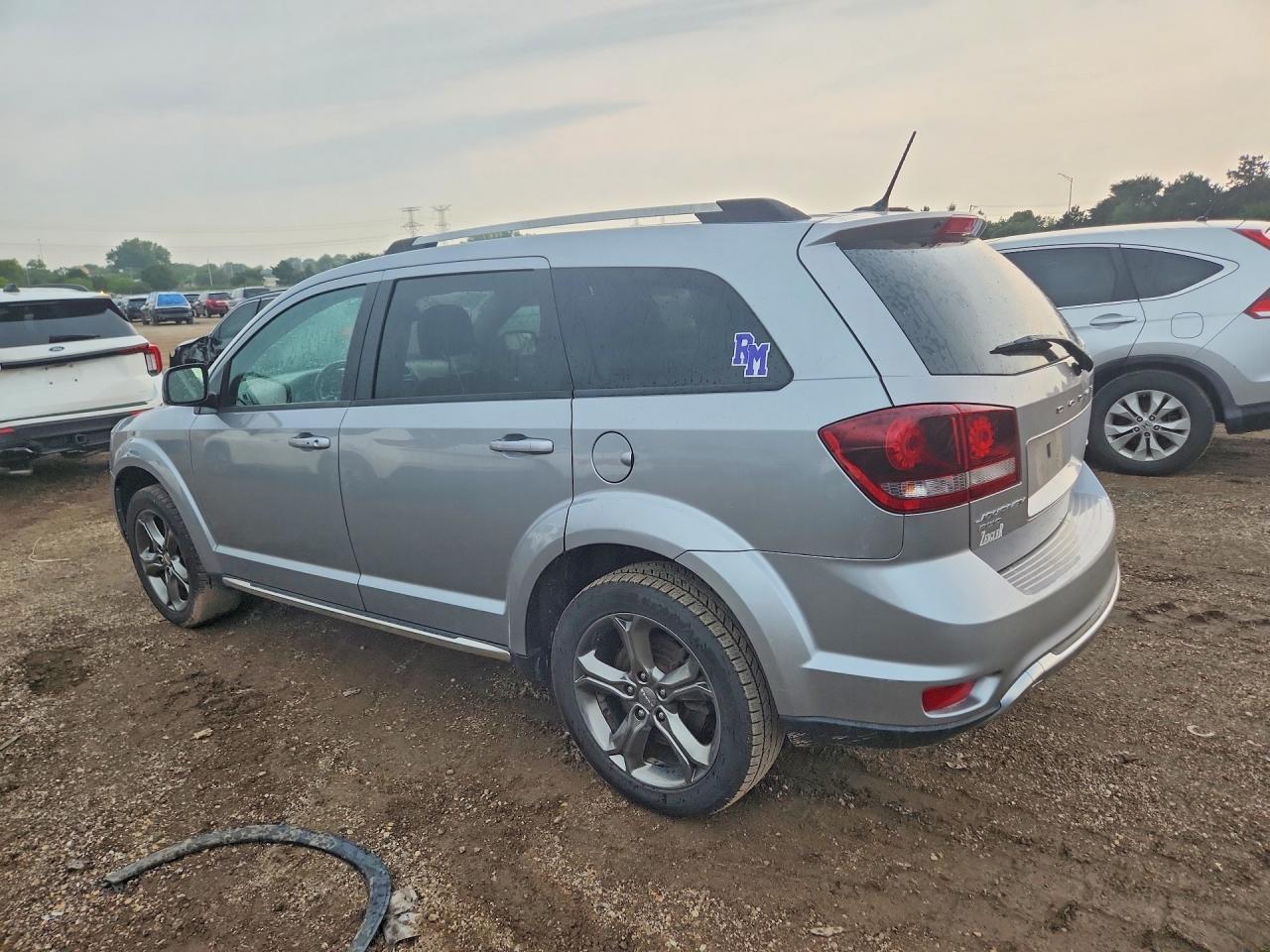 2017 Dodge Journey Crossroad - Image 2