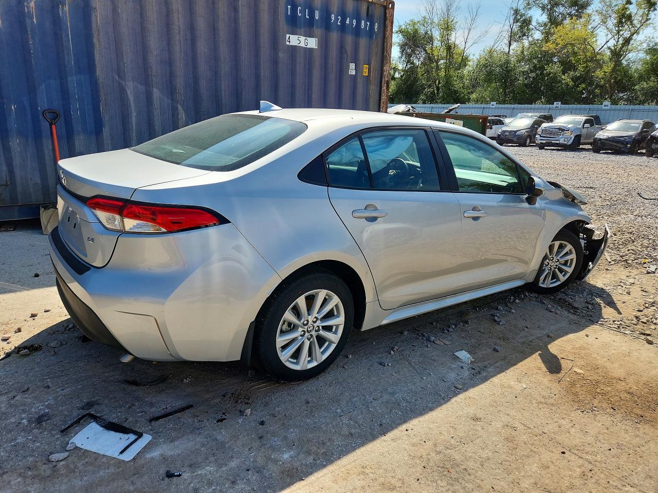 2025 Toyota Corolla Le - Фото 3