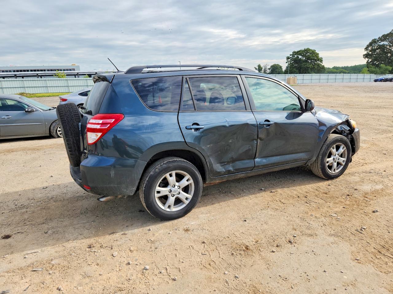 2012 Toyota Rav4 Base - Image 3