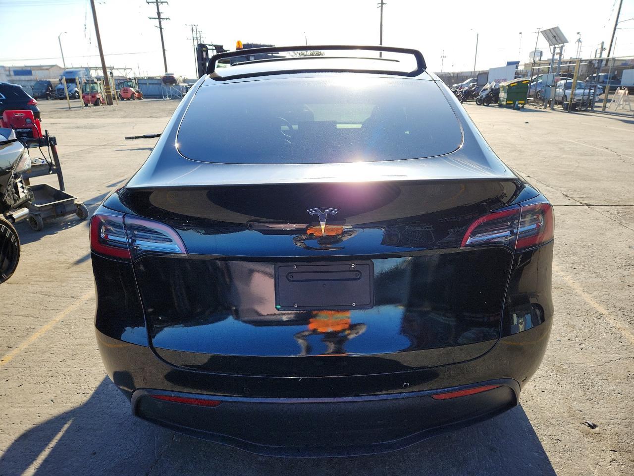 2021 Tesla Model Y - Image 6