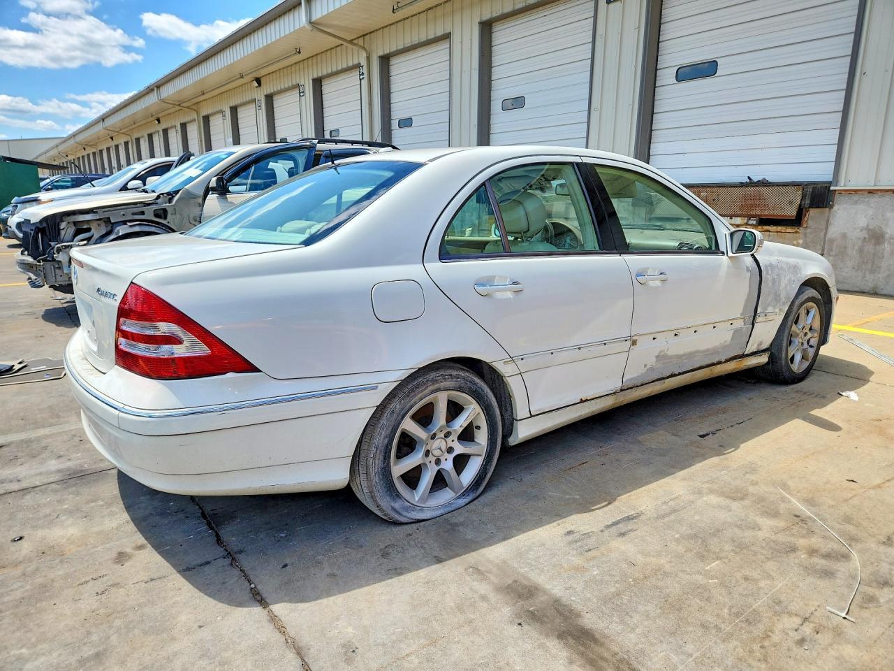 2007 Mercedes-Benz C 280 4Matic - Image 3
