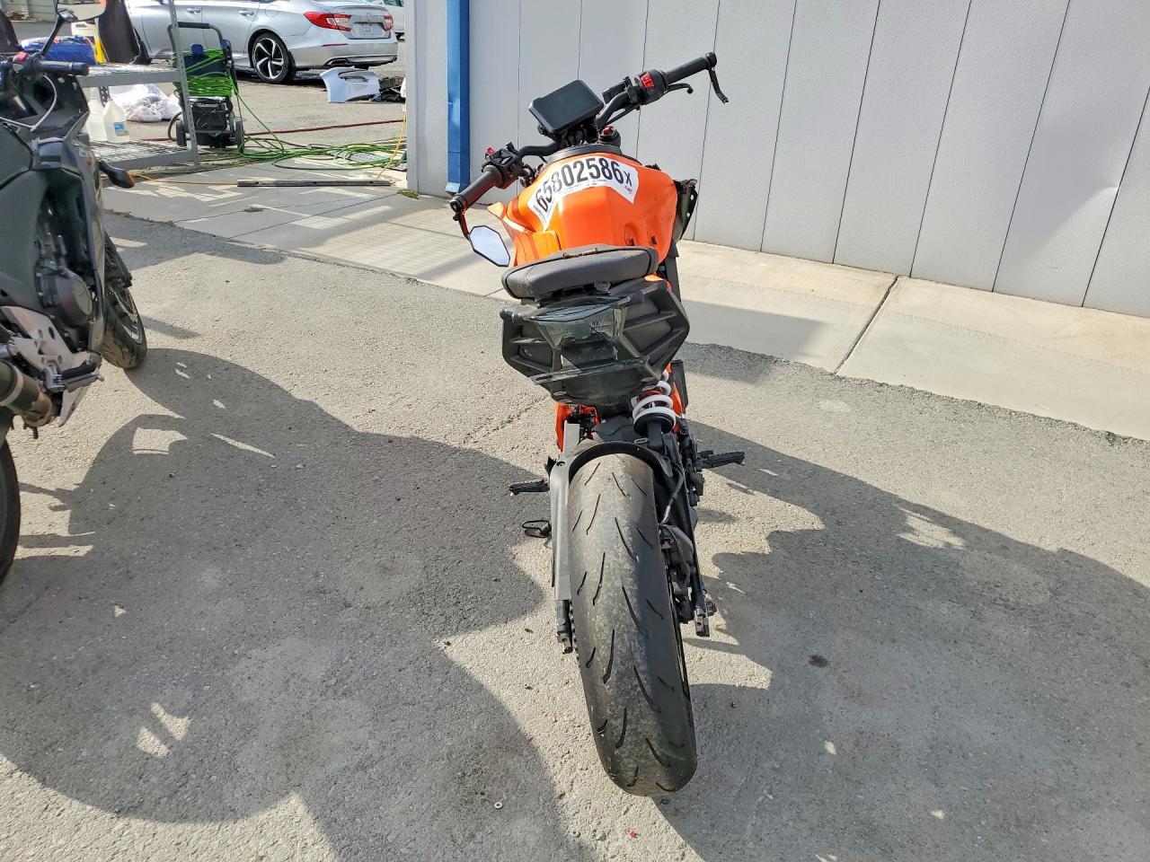 2024 Ktm 390 Duke - Image 4