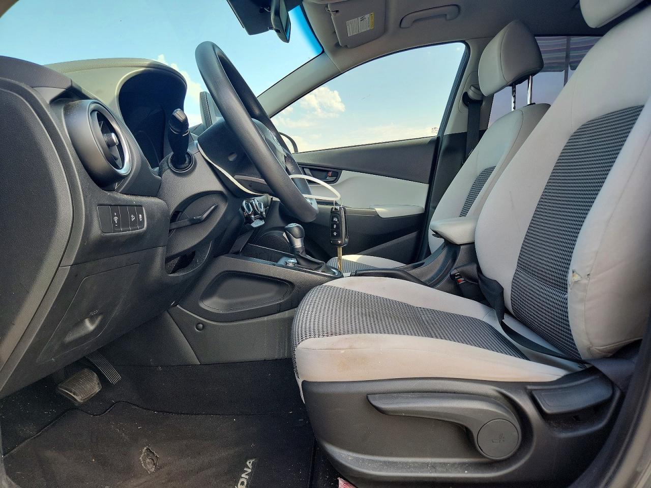 2022 Hyundai Kona Se - Image 7
