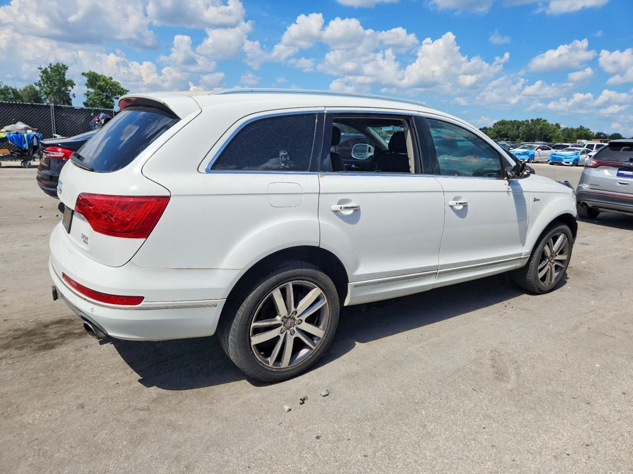 2015 Audi Q7 Premium Plus - Фото 3