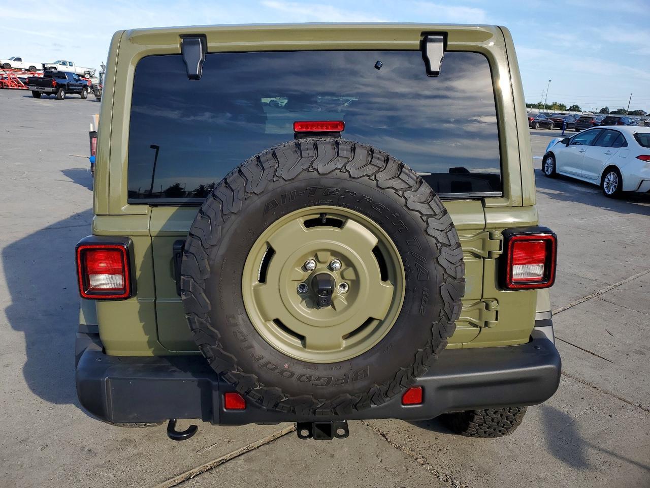 2026 Jeep Wrangler Sport - Фото 6
