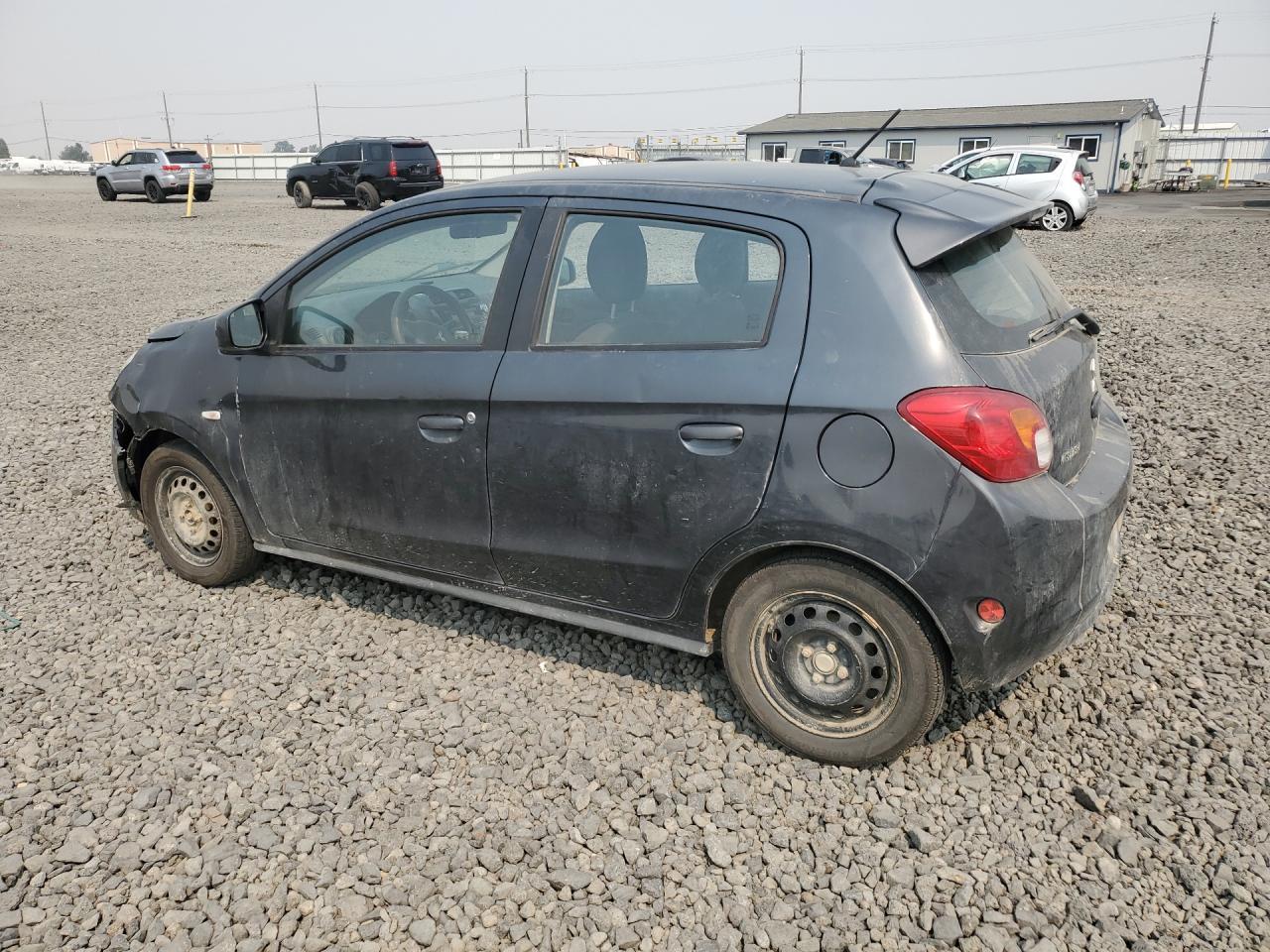 2015 Mitsubishi Mirage De - Image 2