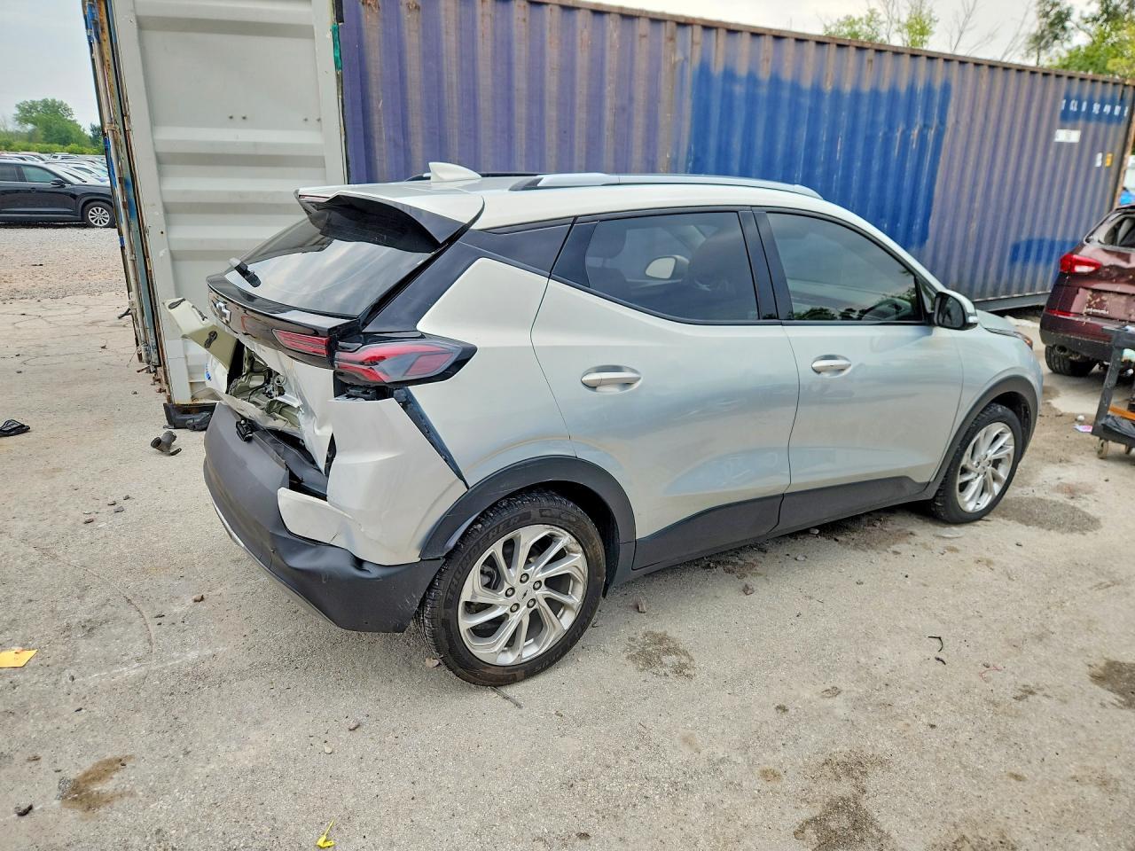 2023 Chevrolet Bolt Euv Lt - Image 3