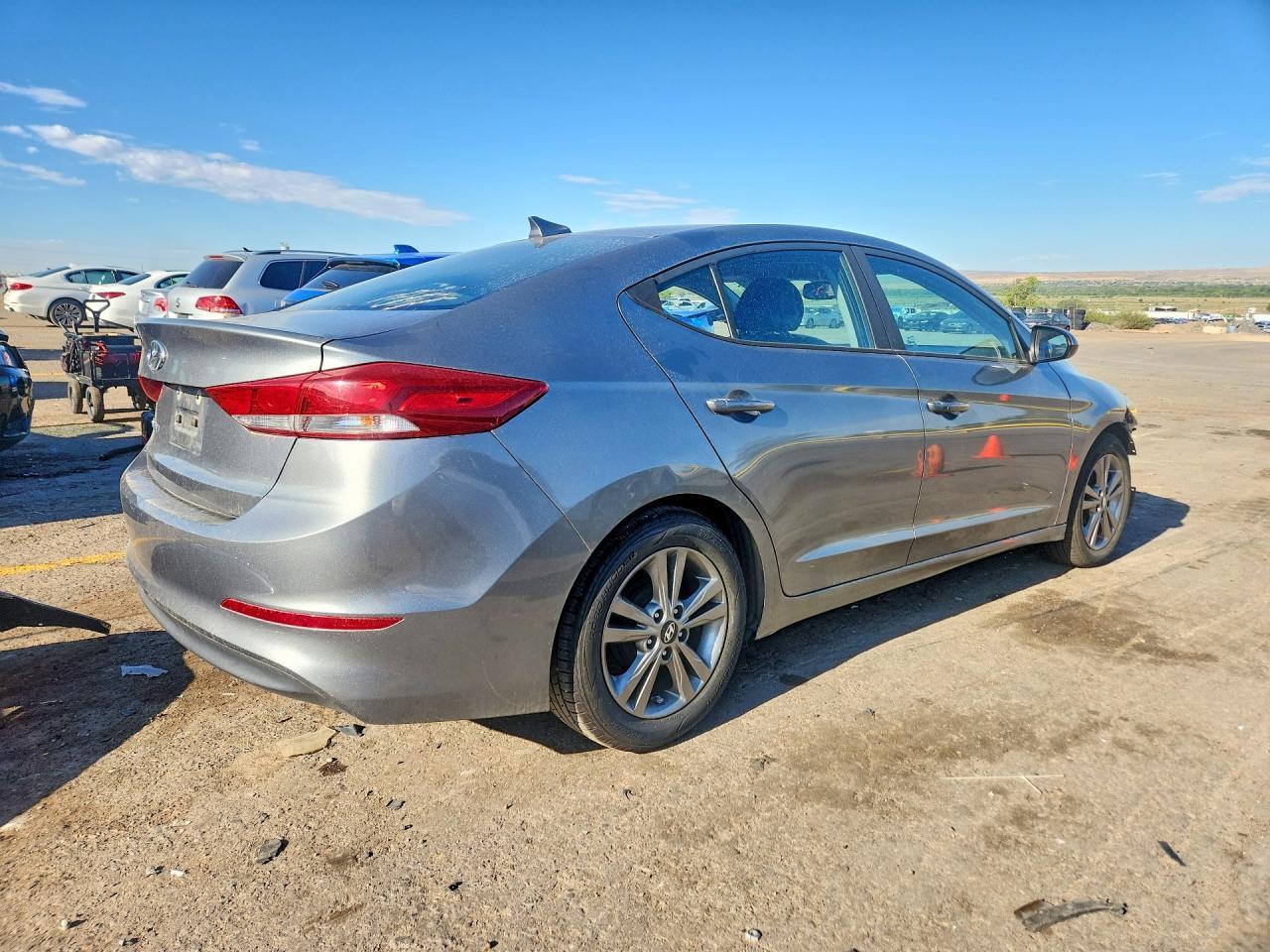 2017 Hyundai Elantra Value Edition - Фото 3