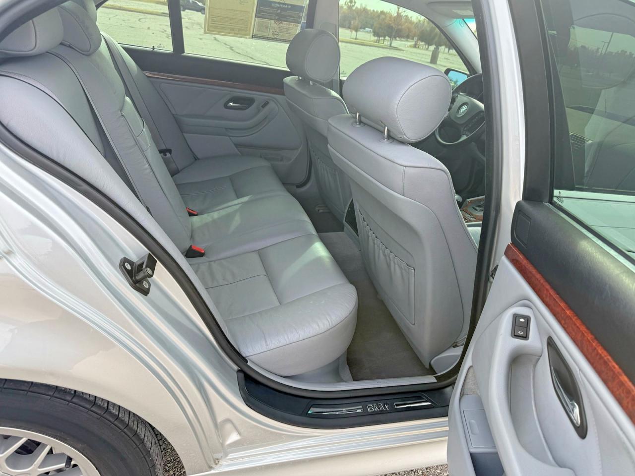 2002 BMW 525 I Automatic - Image 6