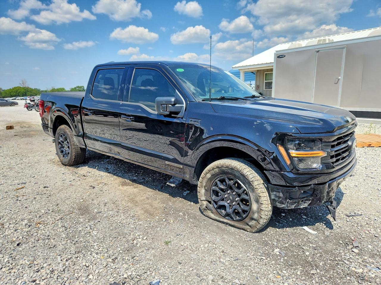 2025 Ford F150 Xlt - Фото 4