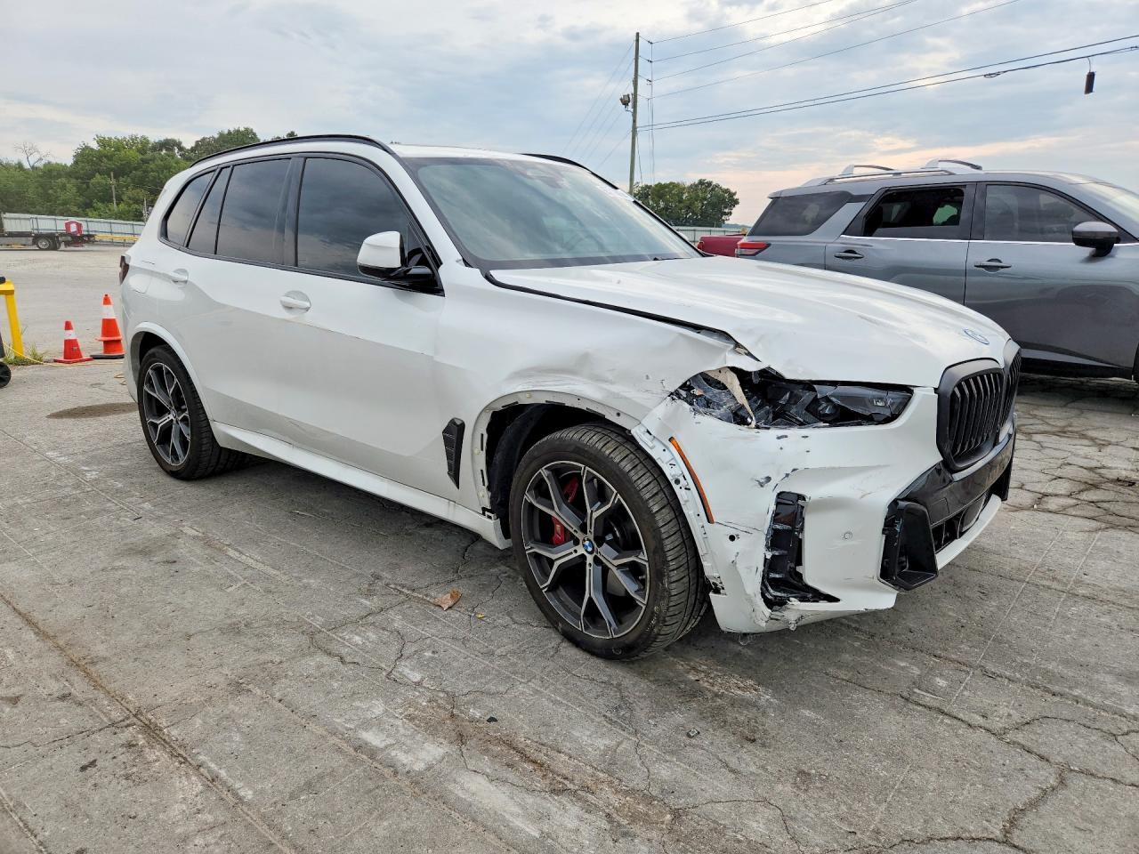 2026 BMW X5 xDrive50E - Фото 4