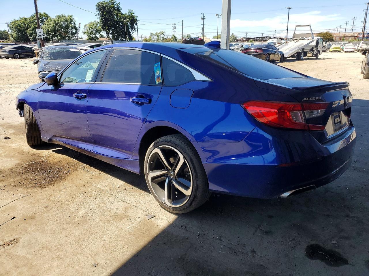 2019 Honda Accord Sport - Image 2