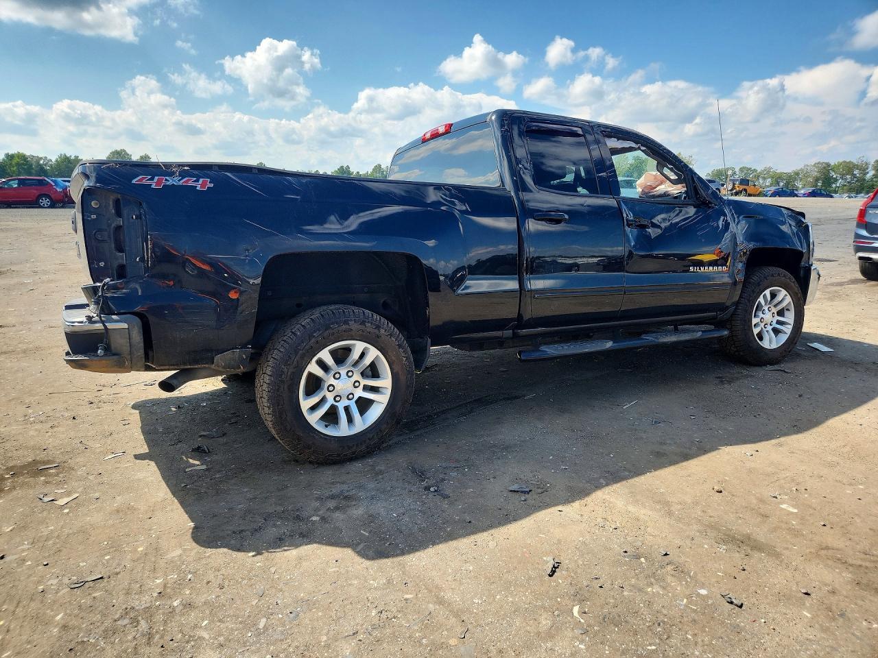 2017 Chevrolet Silverado K1500 Lt - Фото 3