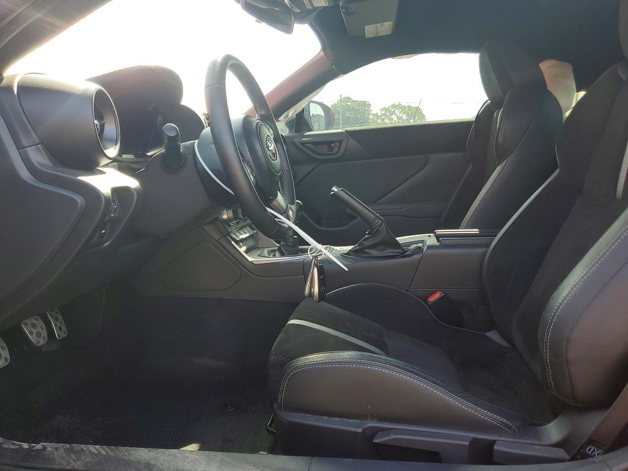 2024 Toyota Gr 86 Premium - Фото 7