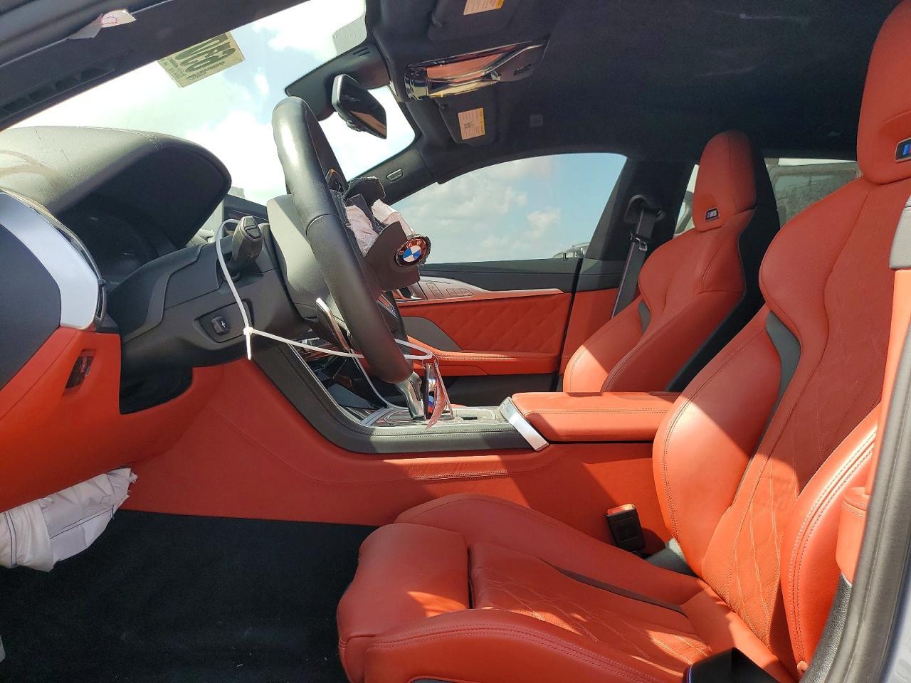 2025 BMW M8 - Фото 7