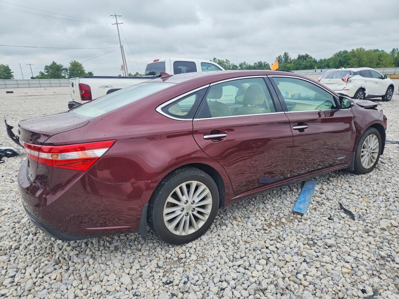 2013 Toyota Avalon Hybrid Limited - Фото 3