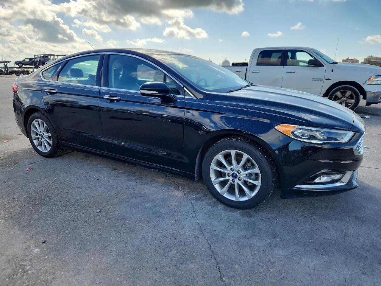 2017 Ford Fusion Se - Image 4