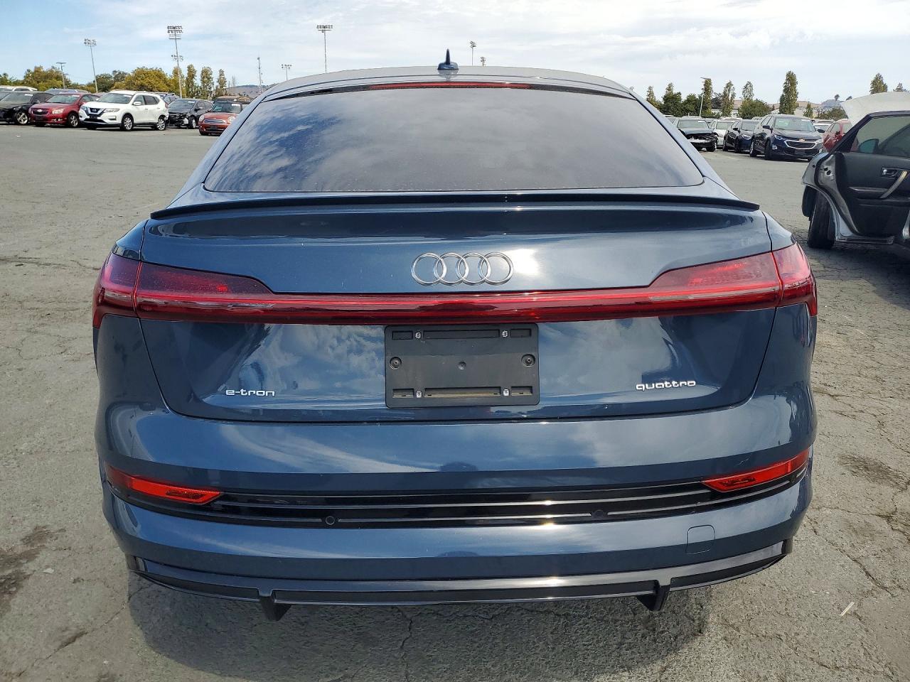 2023 Audi E-Tron Sportback Prestige - Image 6
