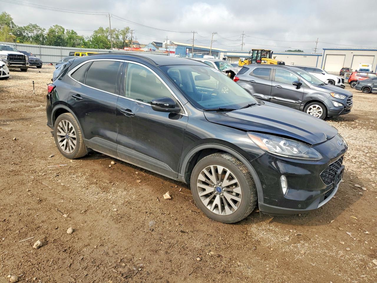 2020 Ford Escape Titanium - Image 4