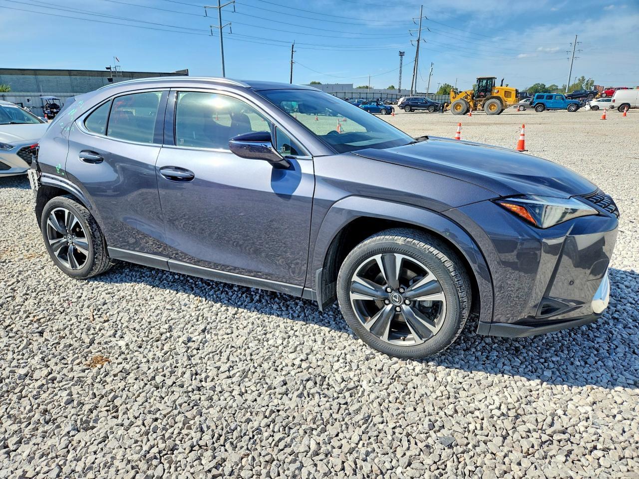 2023 Lexus Ux 250H Premium - Image 4