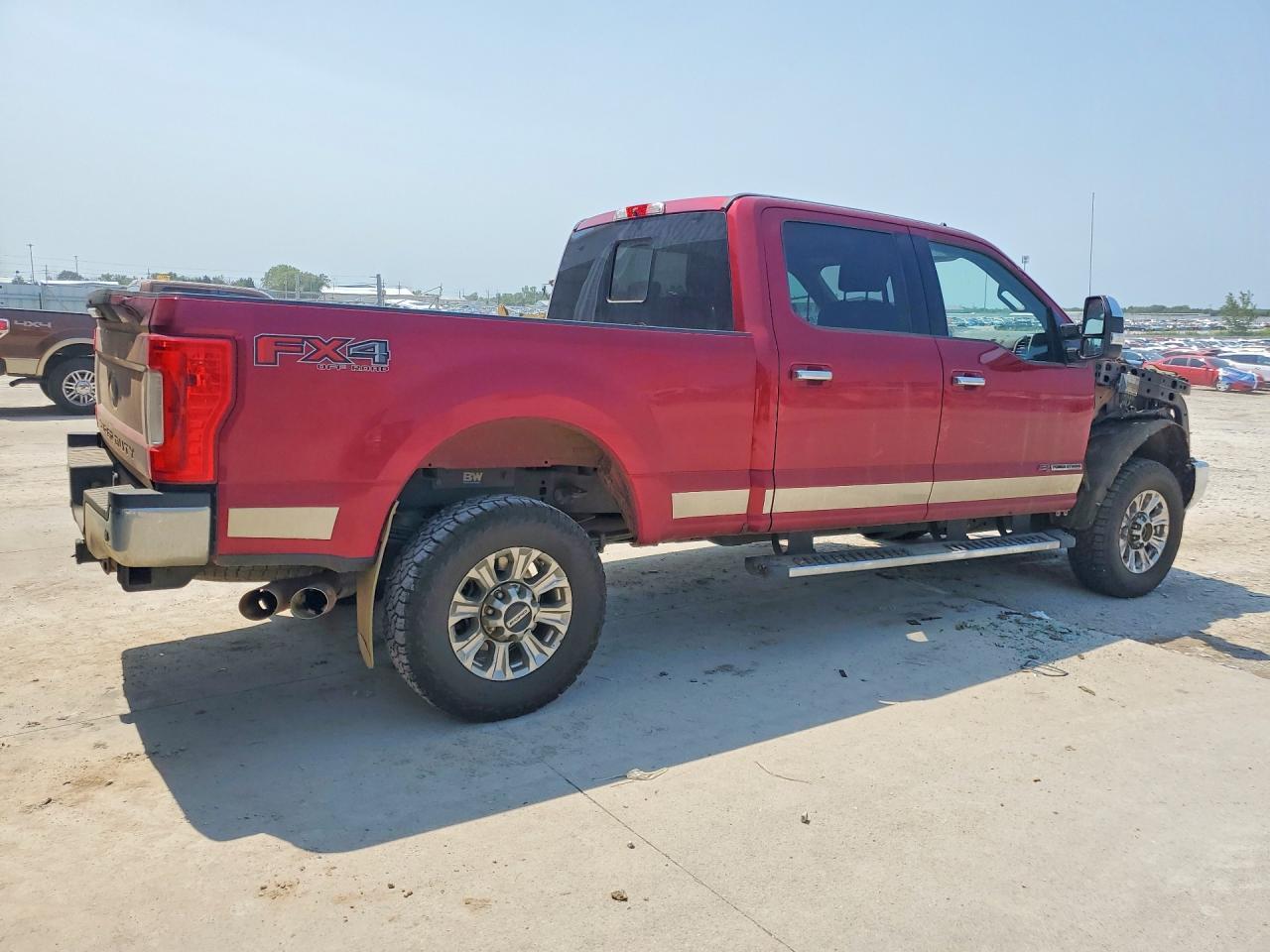 2019 Ford F350 Super Duty - Фото 3