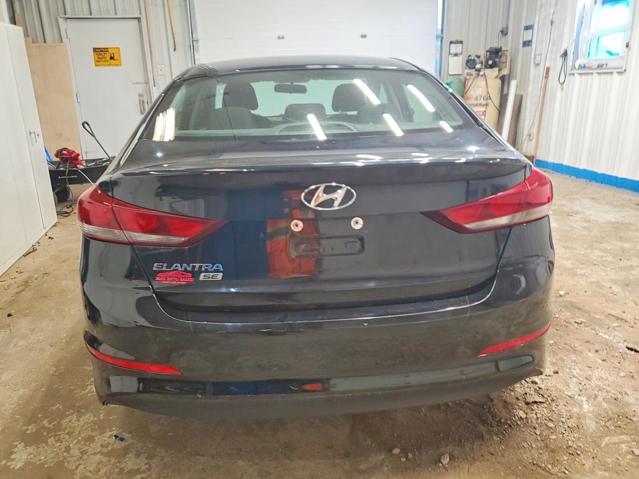 2018 Hyundai Elantra Se - Фото 6