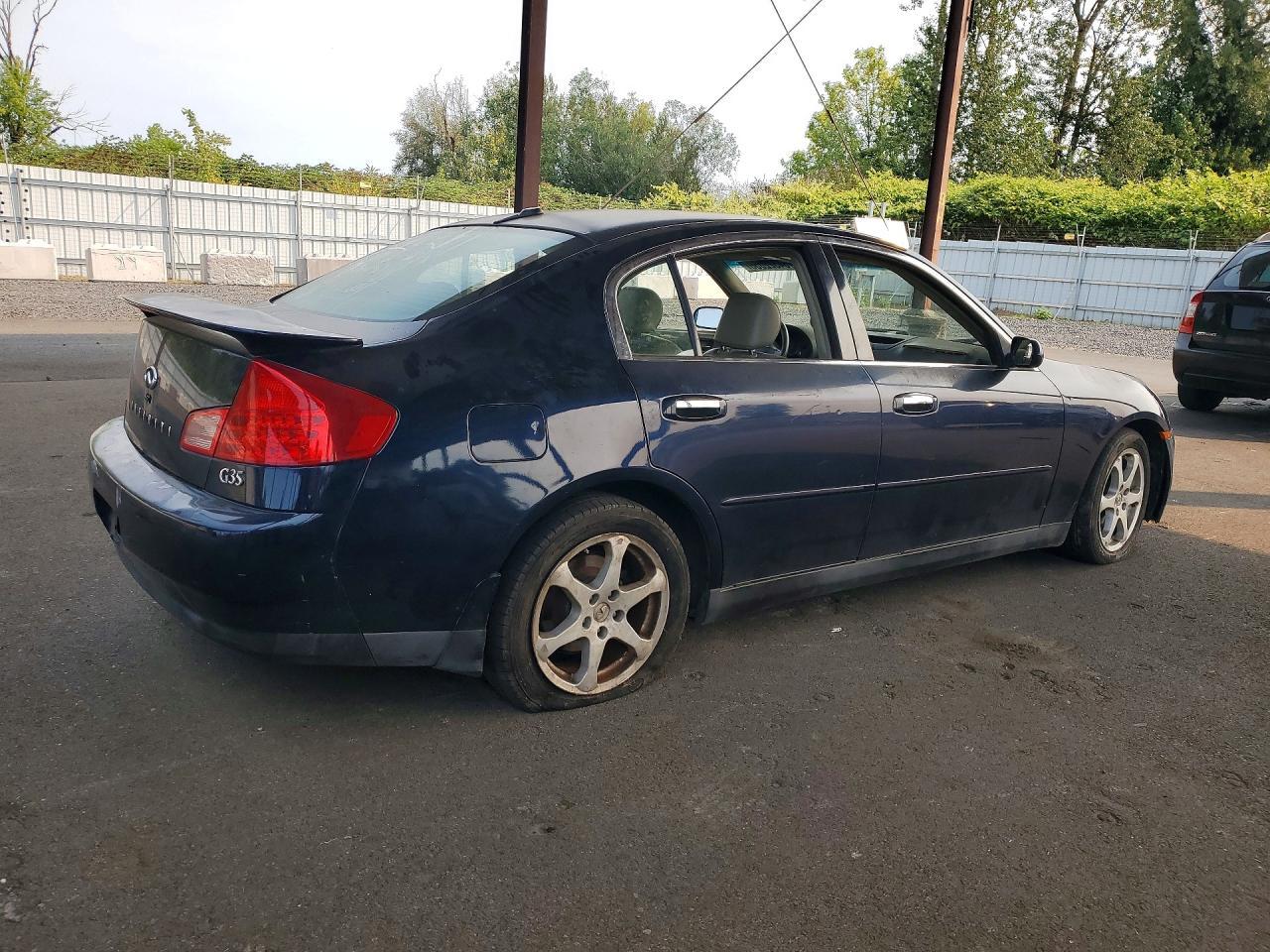 2004 Infiniti G35 Base - Фото 3