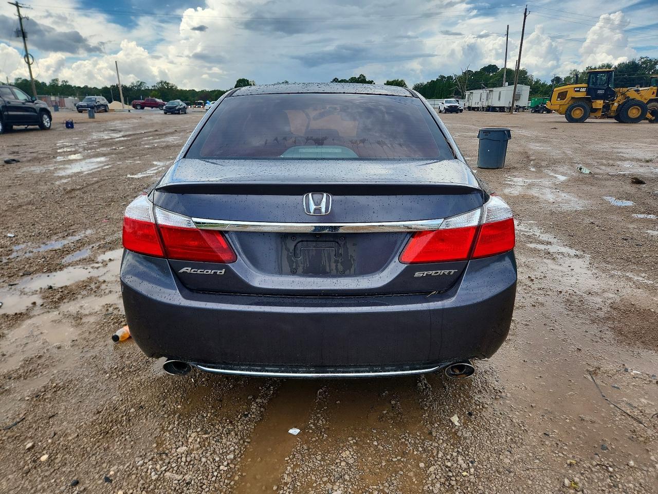 2015 Honda Accord Sport - Image 6