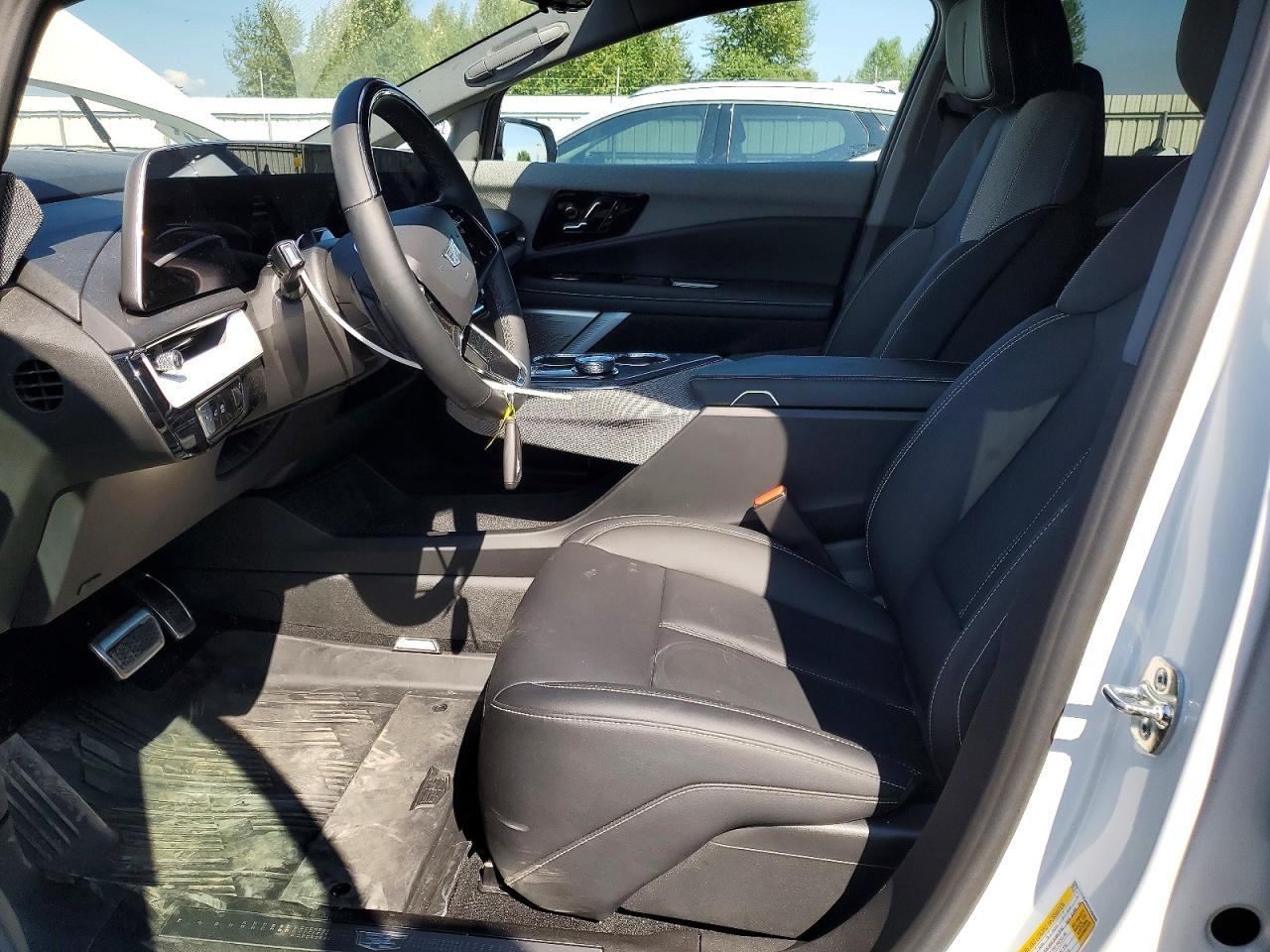 2025 Cadillac Optiq Sport - Фото 7