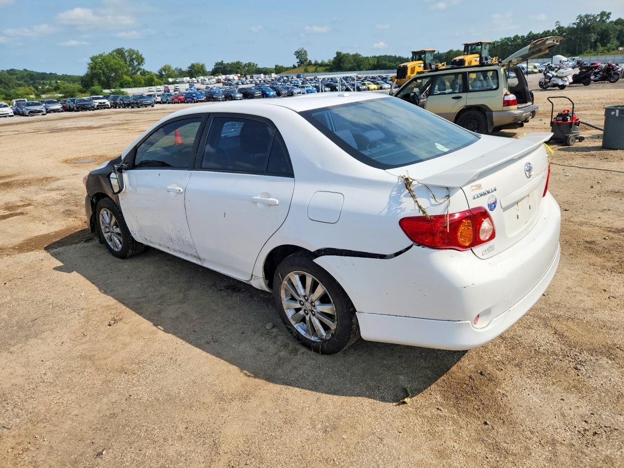 2010 Toyota Corolla S - Фото 2