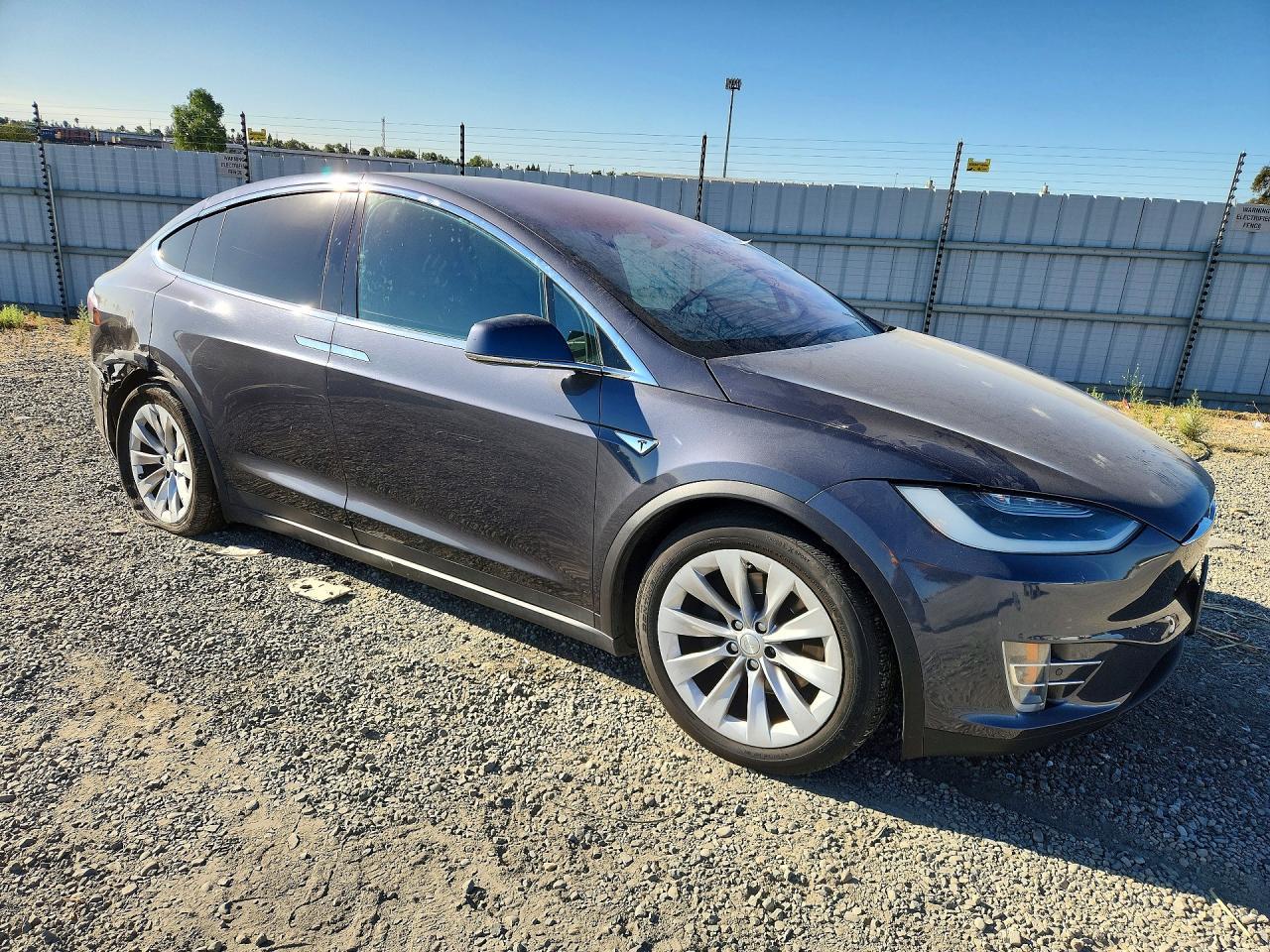 2016 Tesla Model X - Фото 4