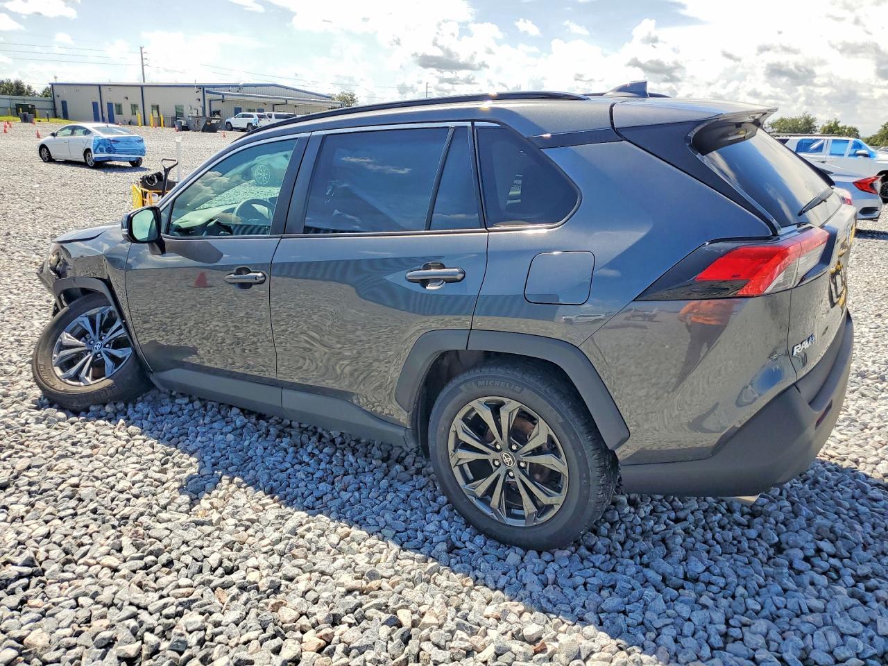 2024 Toyota Rav4 Hybrid Xle Premium - Фото 2