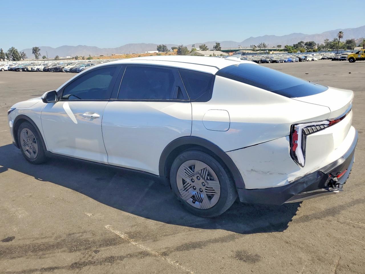 2025 Kia K4 Lx - Image 2