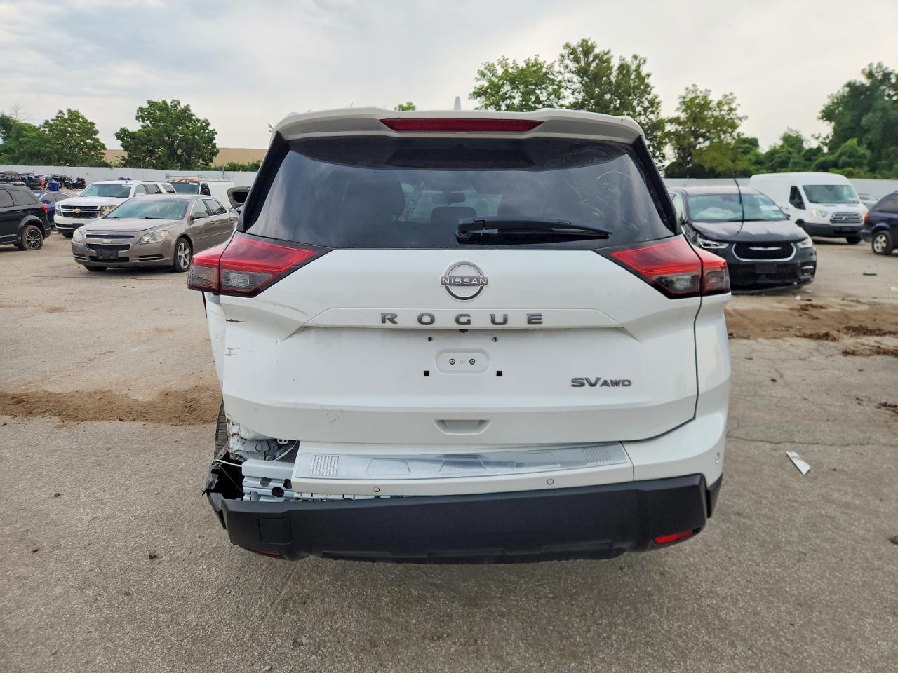 2024 Nissan Rogue Sv - Фото 6