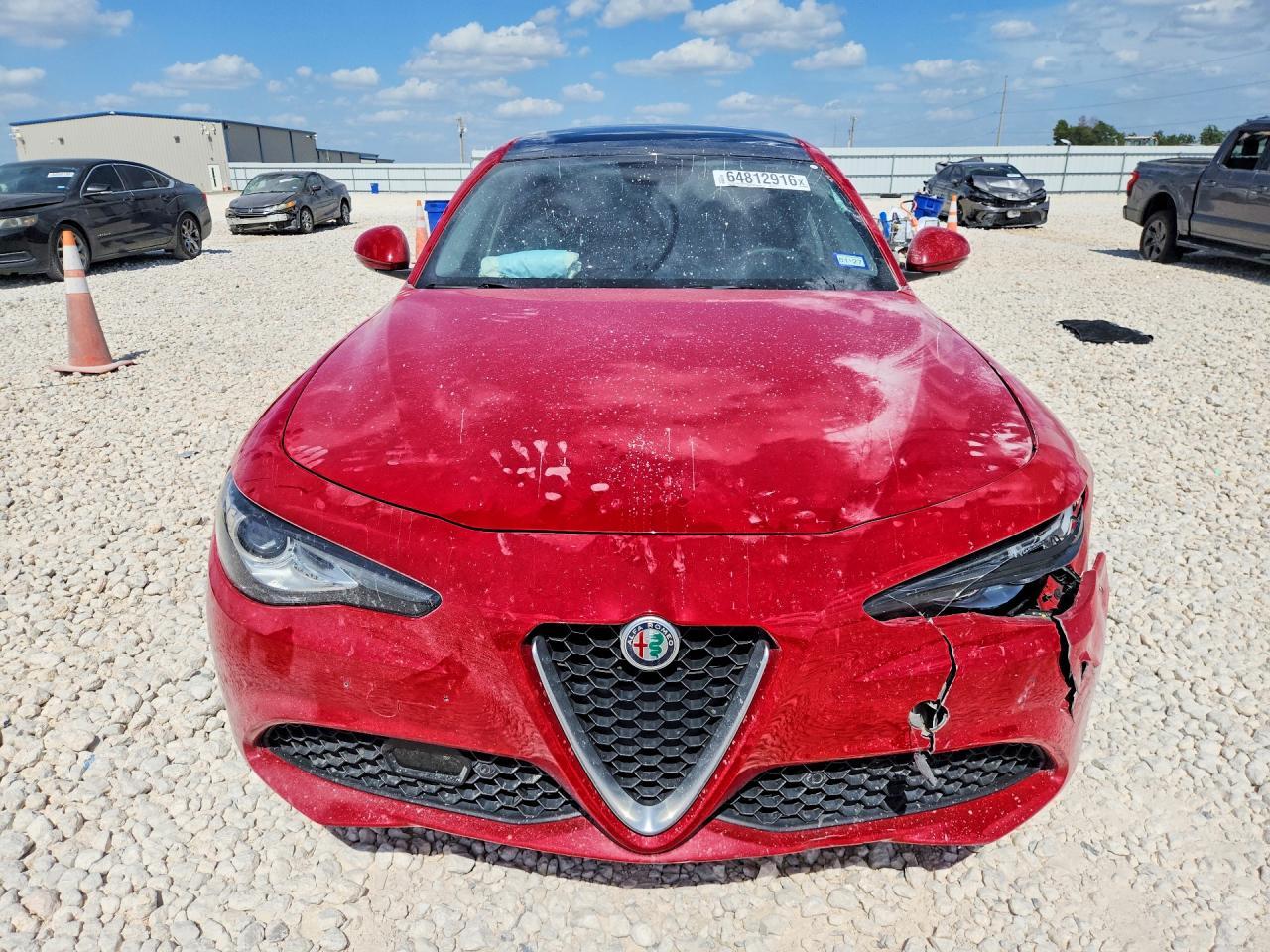 2019 Alfa Romeo Giulia Ti - Фото 5