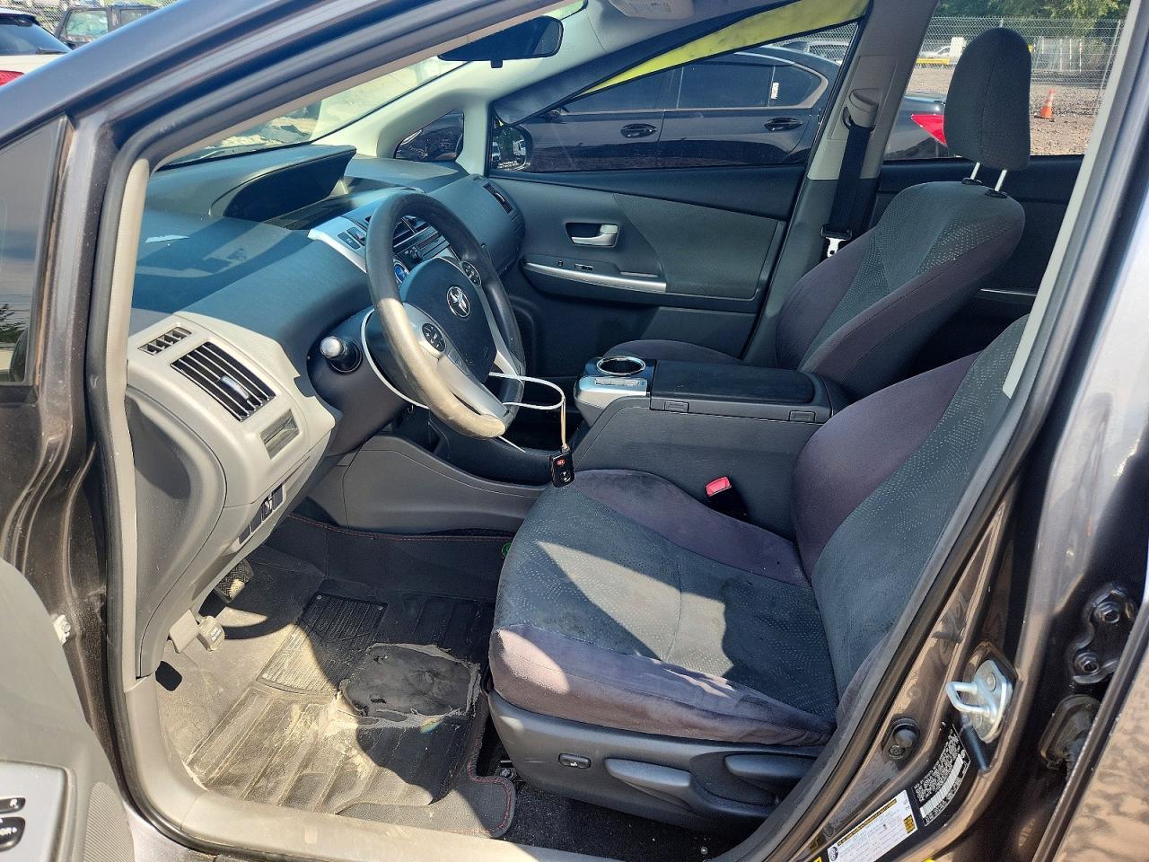 2012 Toyota Prius V Three - Фото 7