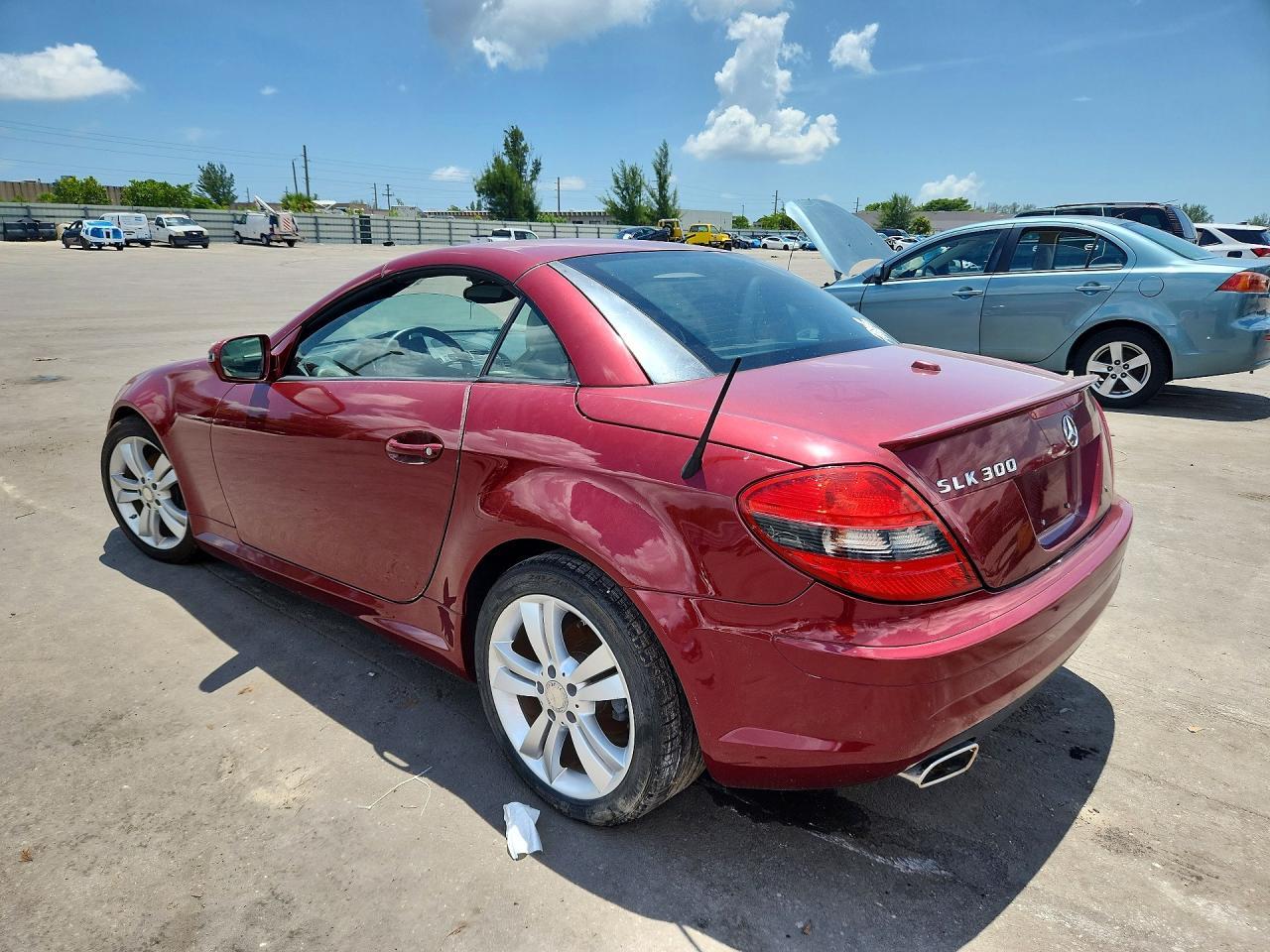 2011 Mercedes-Benz Slk 300 - Фото 2