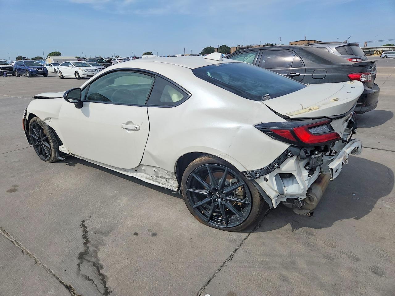 2024 Toyota Gr 86 Premium - Фото 2