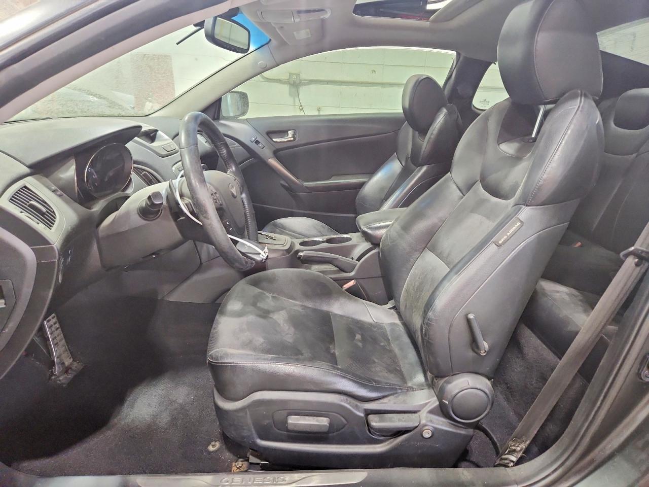 2011 Hyundai Genesis Coupe 3.8L R-Spec - Фото 7