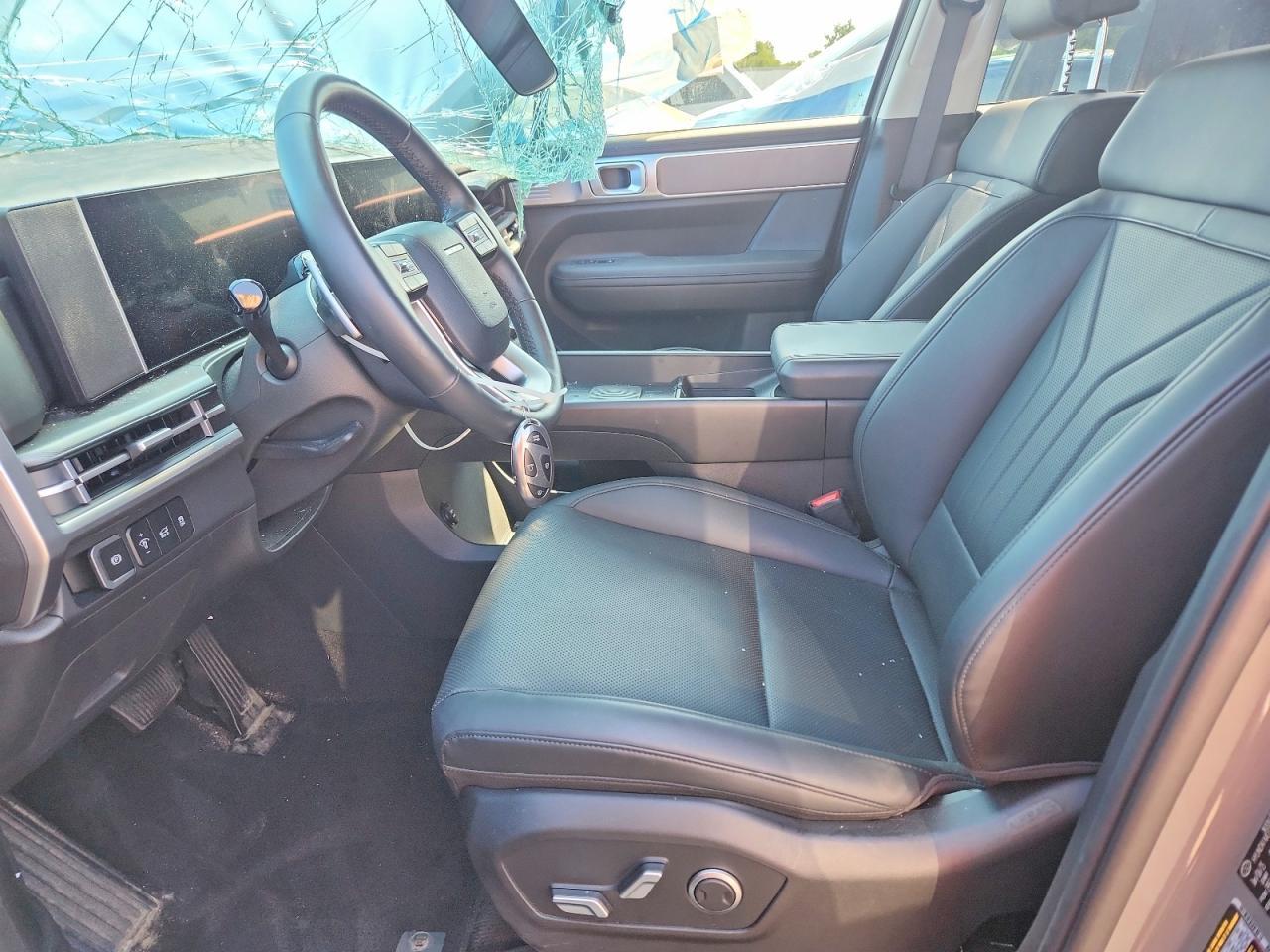 2025 Hyundai Santa Fe Sel - Image 7