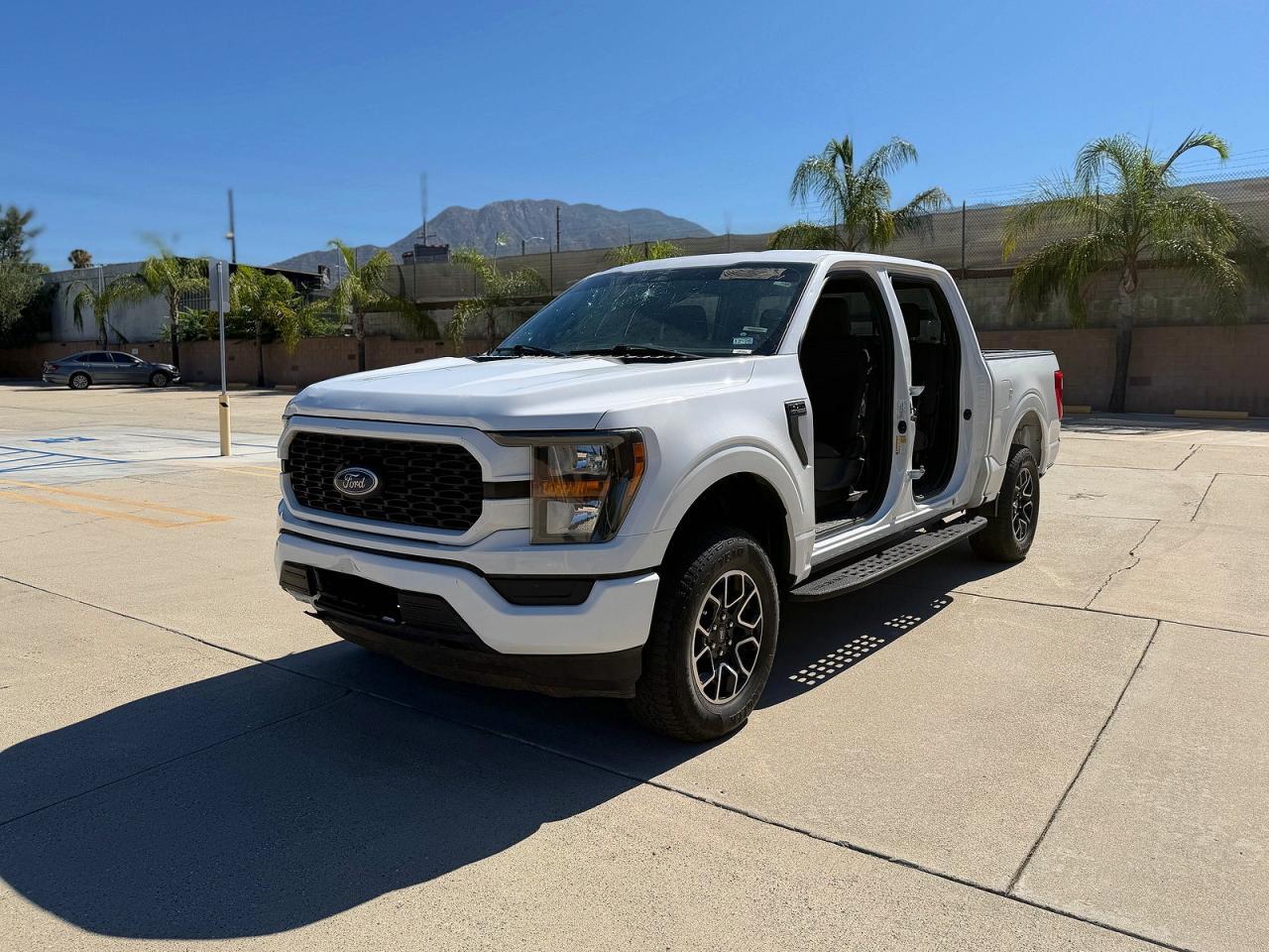 2023 Ford F150 Supercrew - Фото 2