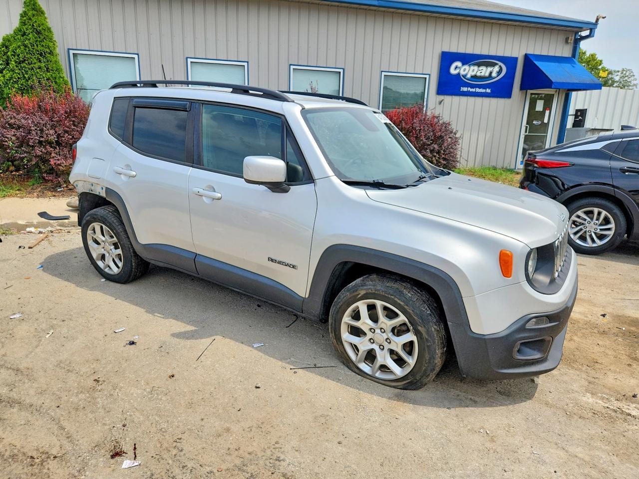 2018 Jeep Renegade Latitude - Image 4