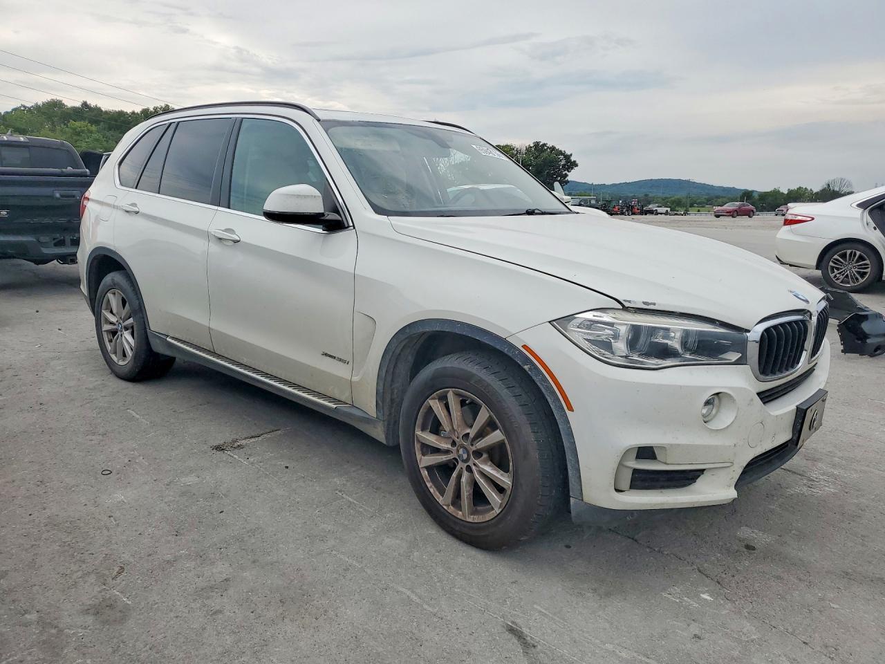 2015 BMW X5 xDrive35I - Фото 4
