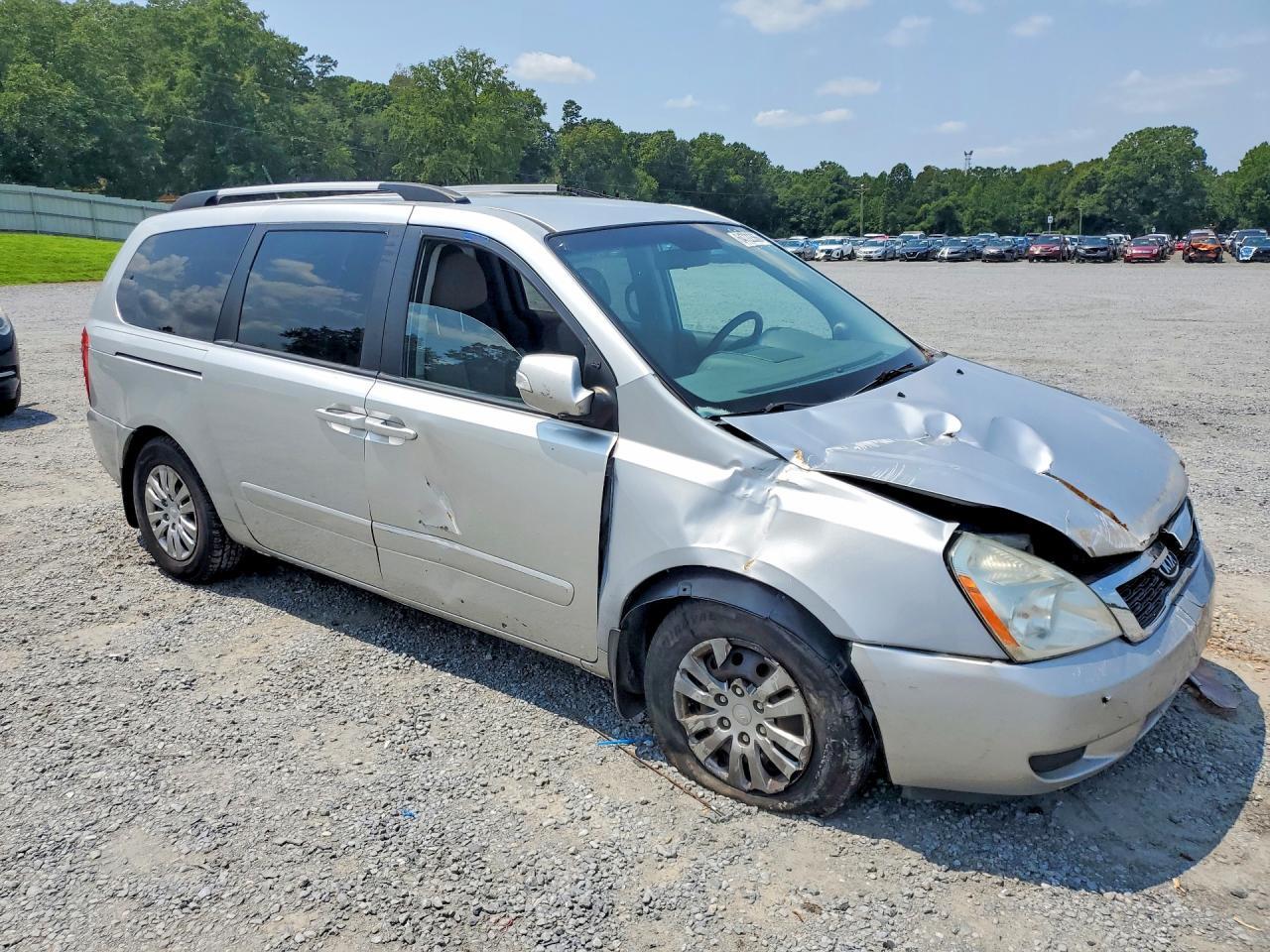 2012 Kia Sedona Lx - Фото 4