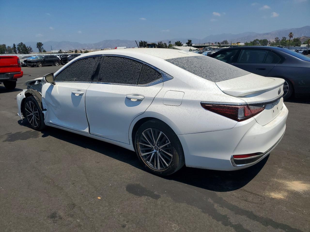 2025 Lexus Es 300H Base - Фото 2