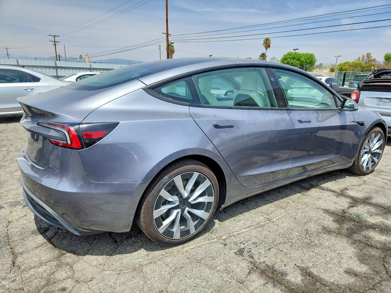 2025 Tesla Model 3 - Image 3
