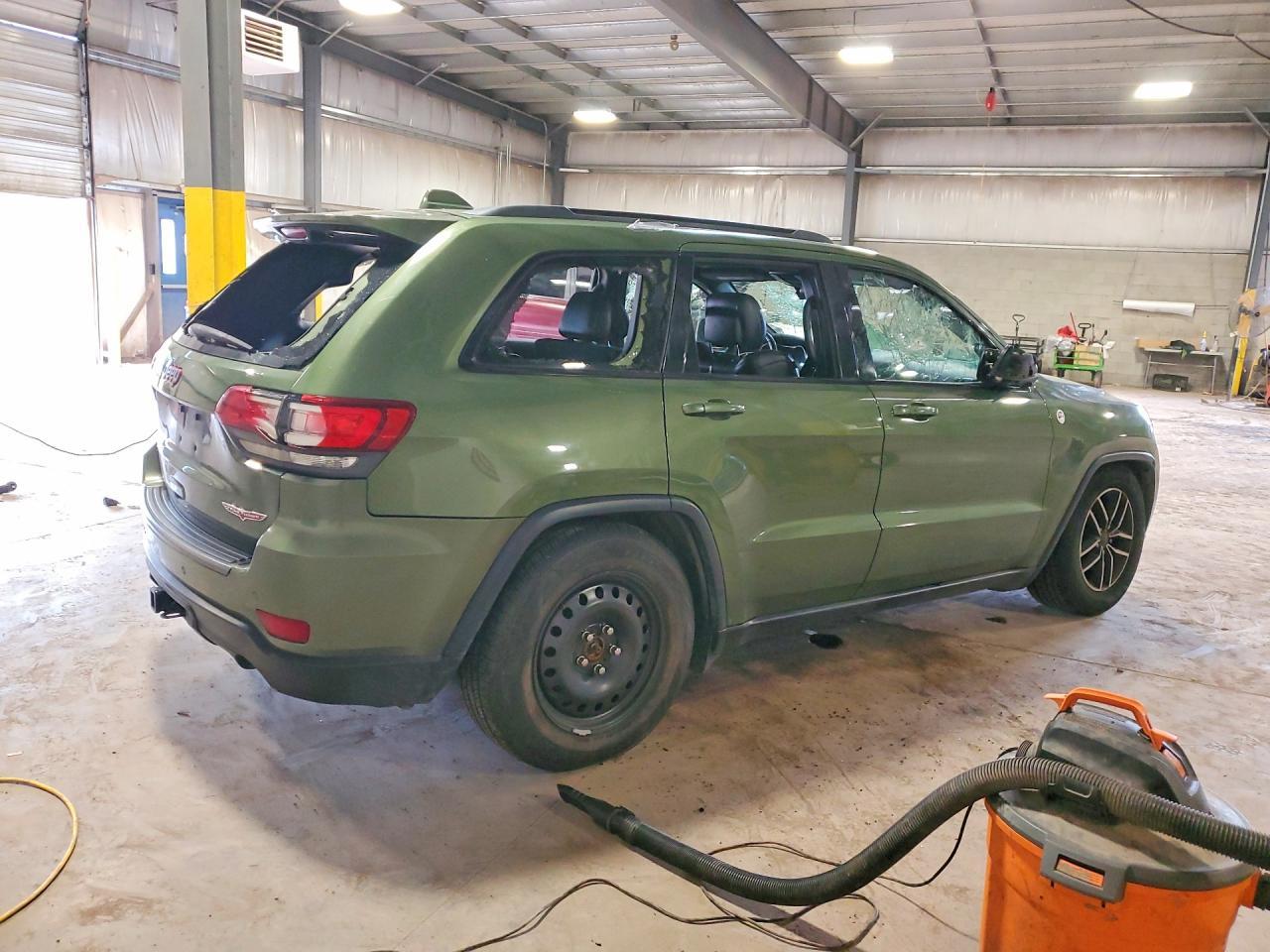 2020 Jeep Grand Cherokee Trailhawk - Фото 3