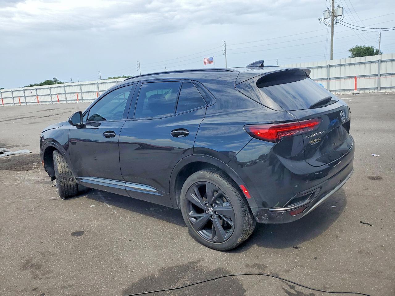 2023 Buick Envision Essence - Фото 2